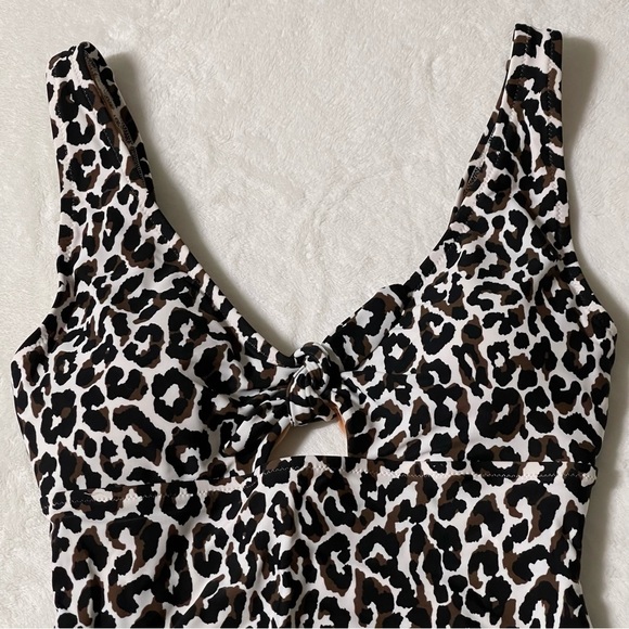 J.Crew Leopard cutout one-piece swimsuit with bow size Medium - Picture 5 of 8